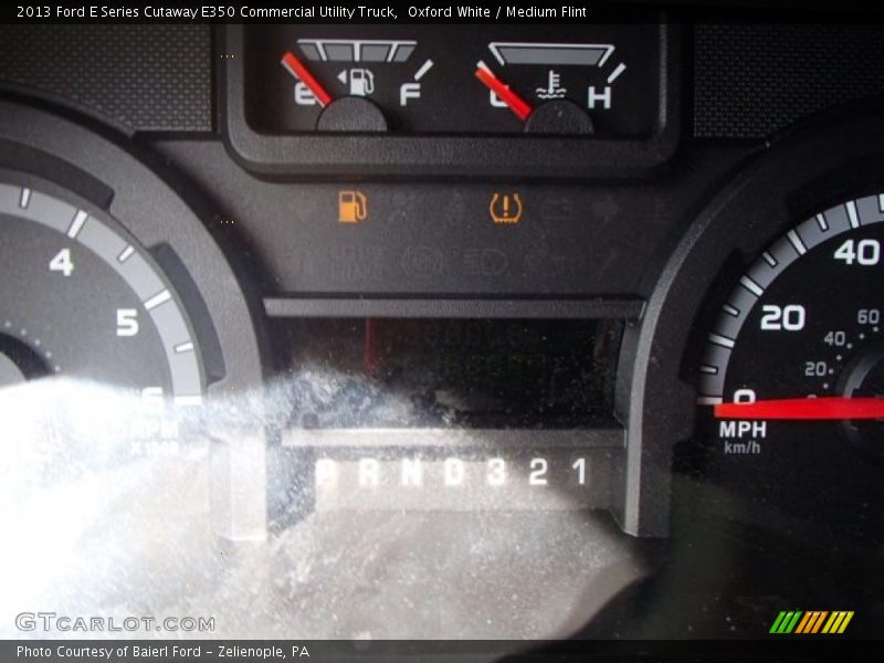 Oxford White / Medium Flint 2013 Ford E Series Cutaway E350 Commercial Utility Truck