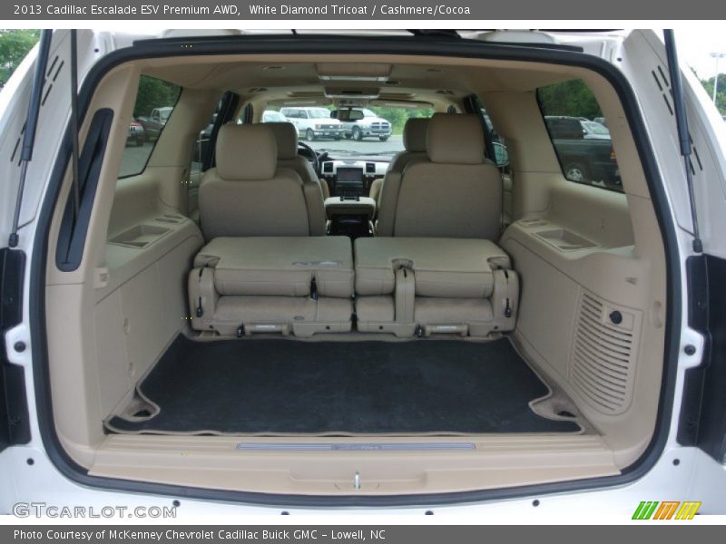  2013 Escalade ESV Premium AWD Trunk