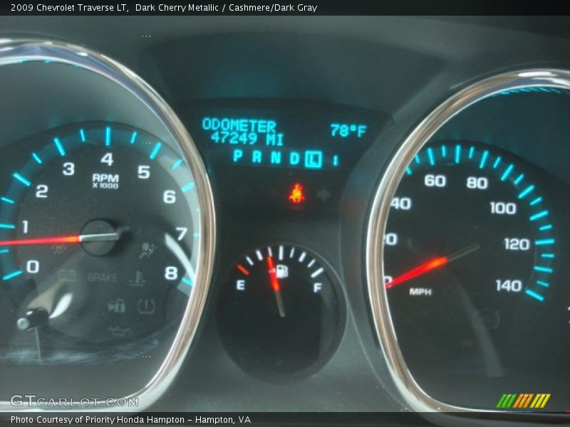 Dark Cherry Metallic / Cashmere/Dark Gray 2009 Chevrolet Traverse LT