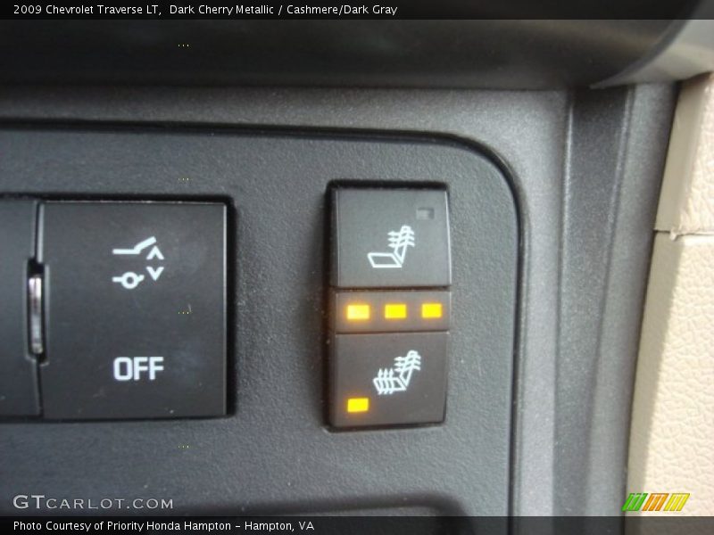 Dark Cherry Metallic / Cashmere/Dark Gray 2009 Chevrolet Traverse LT