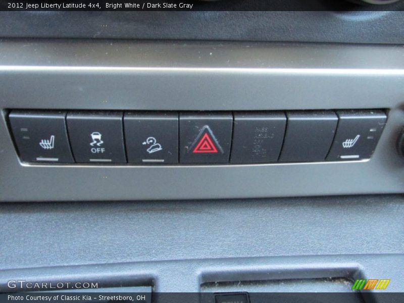 Bright White / Dark Slate Gray 2012 Jeep Liberty Latitude 4x4