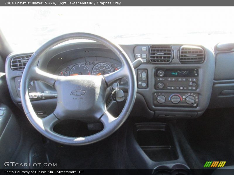 Light Pewter Metallic / Graphite Gray 2004 Chevrolet Blazer LS 4x4