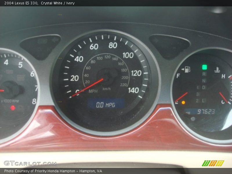 Crystal White / Ivory 2004 Lexus ES 330