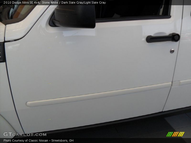 Stone White / Dark Slate Gray/Light Slate Gray 2010 Dodge Nitro SE 4x4