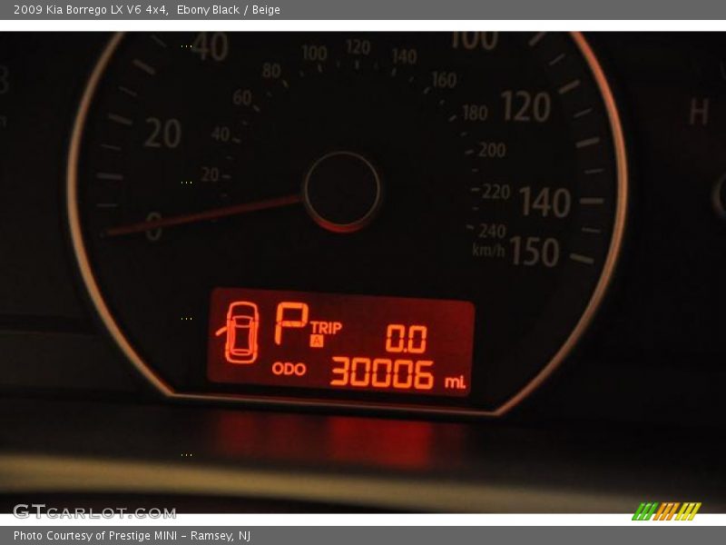 Ebony Black / Beige 2009 Kia Borrego LX V6 4x4