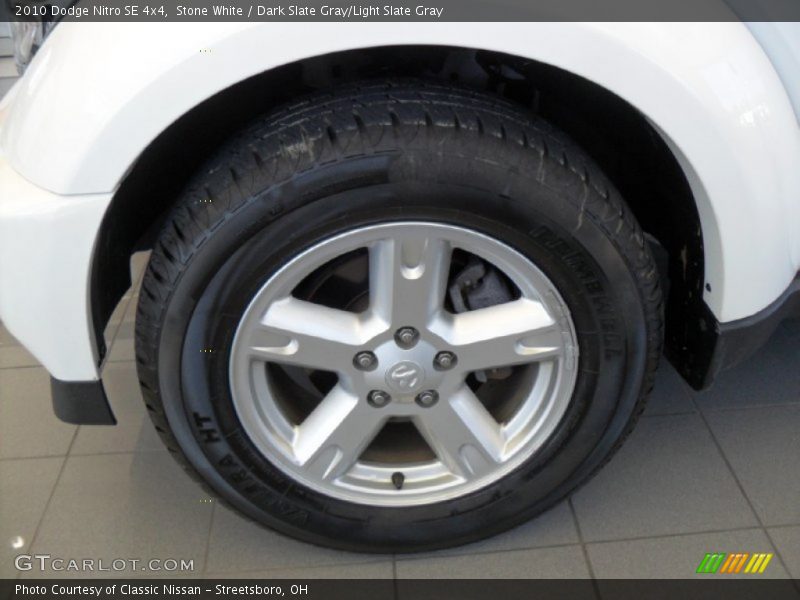 Stone White / Dark Slate Gray/Light Slate Gray 2010 Dodge Nitro SE 4x4