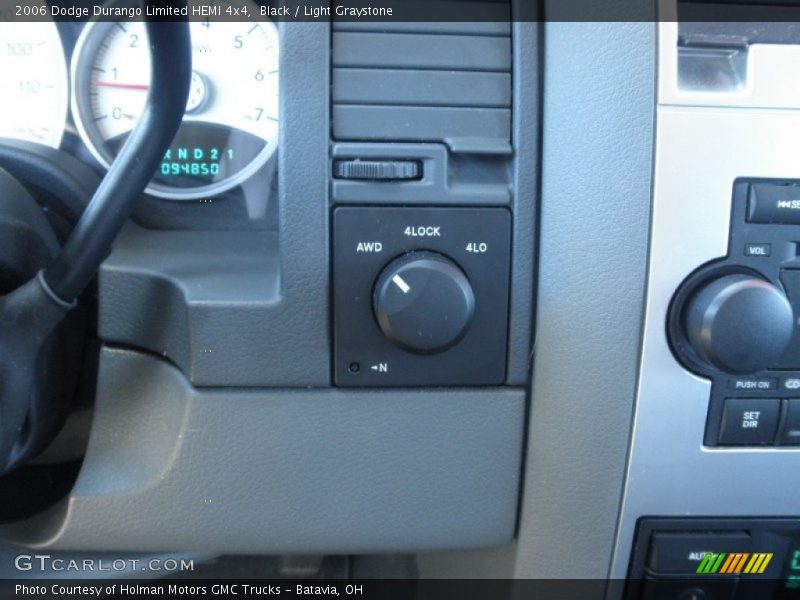 Controls of 2006 Durango Limited HEMI 4x4