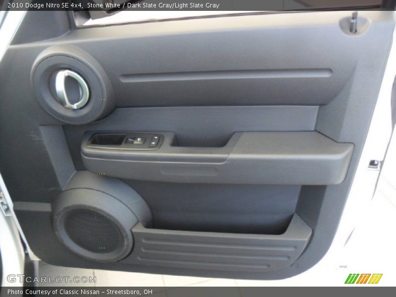 Stone White / Dark Slate Gray/Light Slate Gray 2010 Dodge Nitro SE 4x4