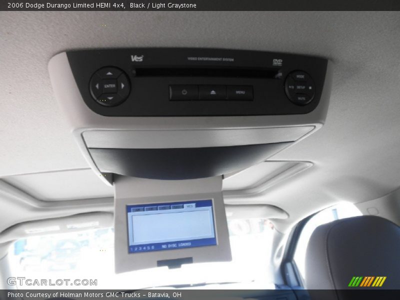 Entertainment System of 2006 Durango Limited HEMI 4x4