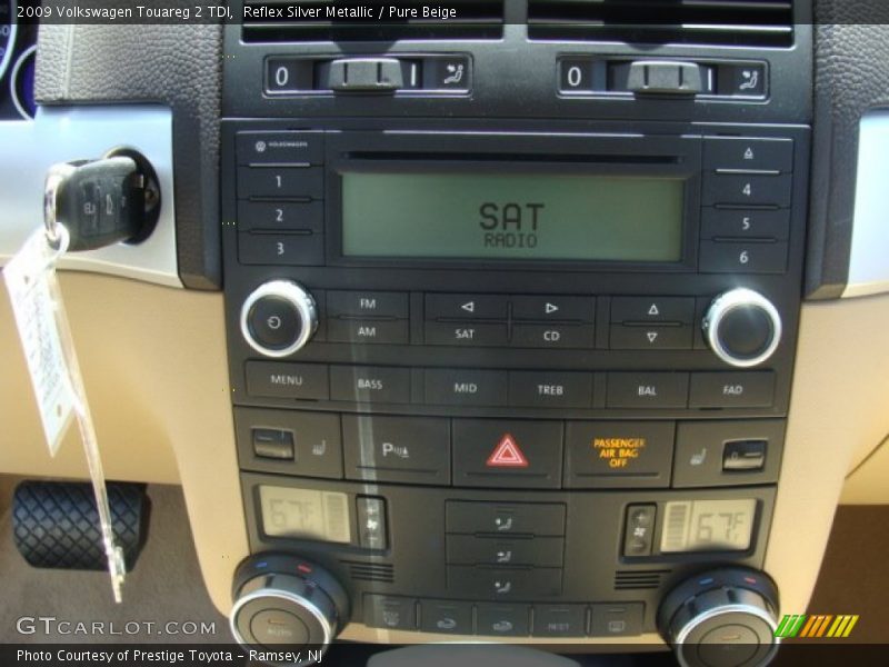Reflex Silver Metallic / Pure Beige 2009 Volkswagen Touareg 2 TDI