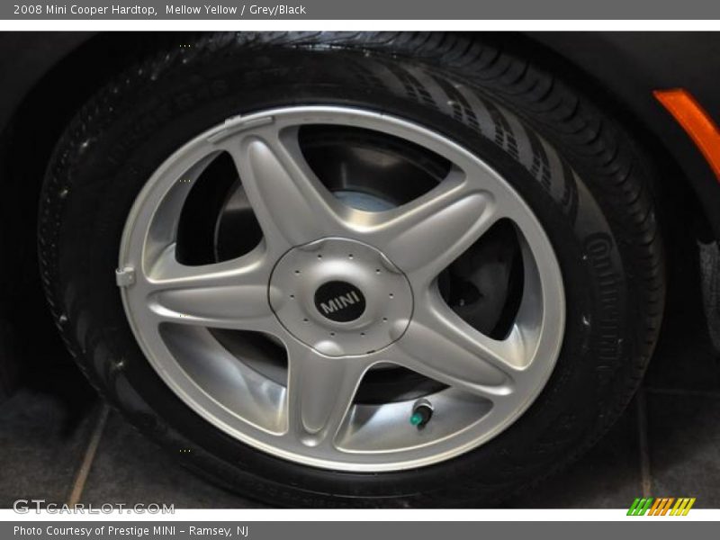Mellow Yellow / Grey/Black 2008 Mini Cooper Hardtop