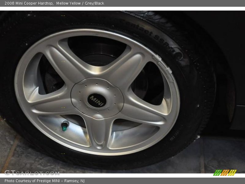 Mellow Yellow / Grey/Black 2008 Mini Cooper Hardtop