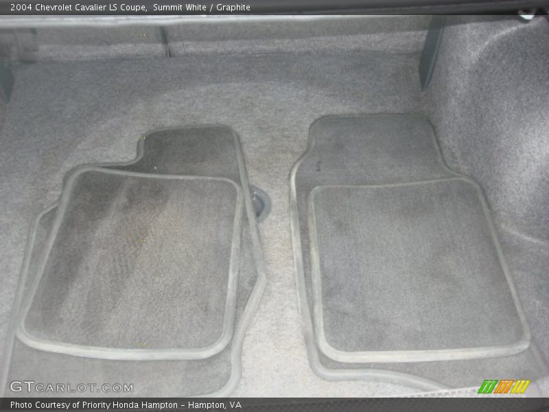 Summit White / Graphite 2004 Chevrolet Cavalier LS Coupe