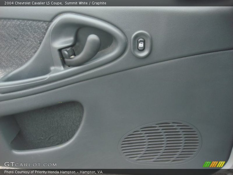Summit White / Graphite 2004 Chevrolet Cavalier LS Coupe