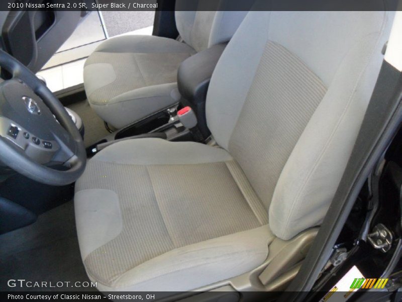 Super Black / Charcoal 2010 Nissan Sentra 2.0 SR
