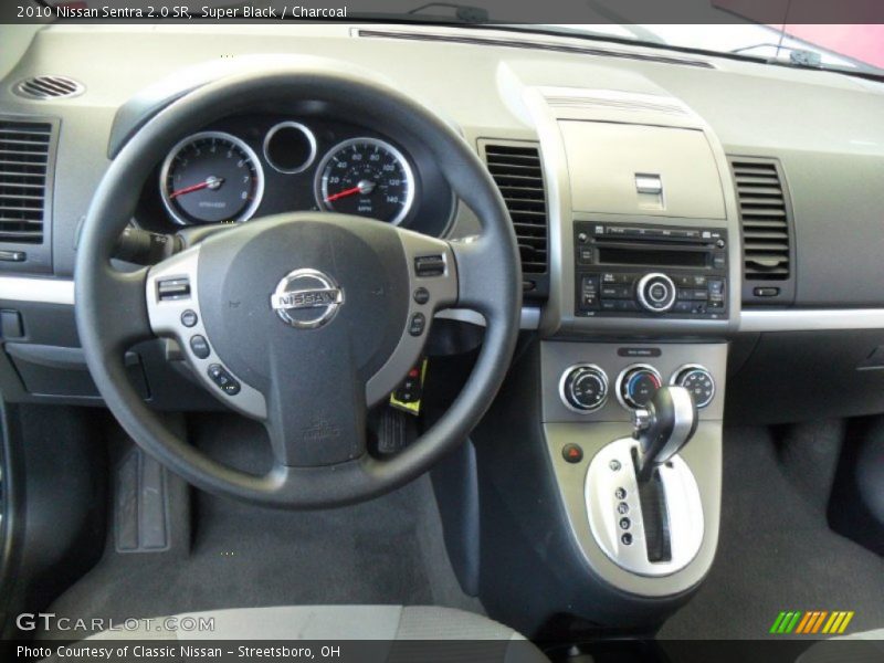 Super Black / Charcoal 2010 Nissan Sentra 2.0 SR