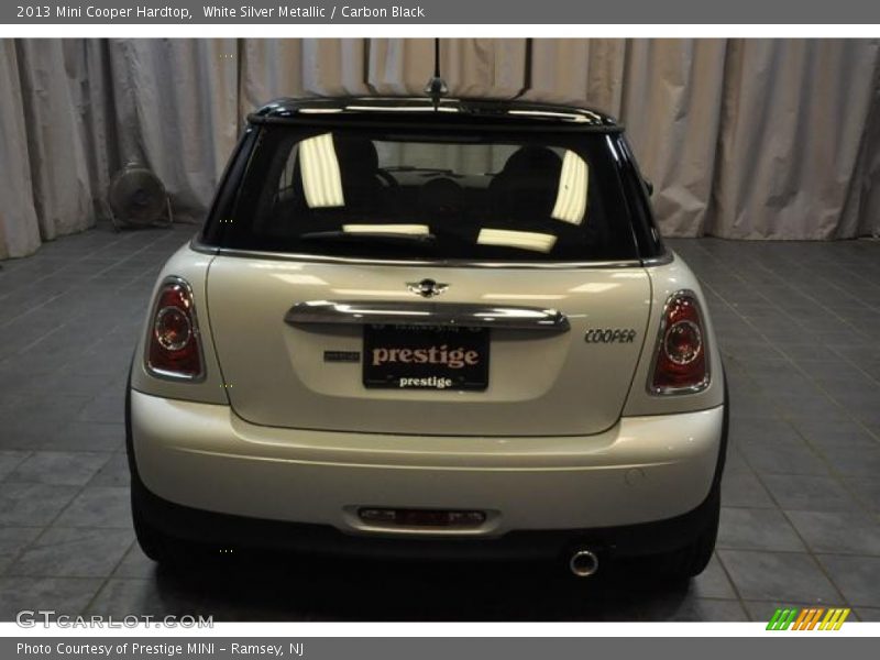 White Silver Metallic / Carbon Black 2013 Mini Cooper Hardtop