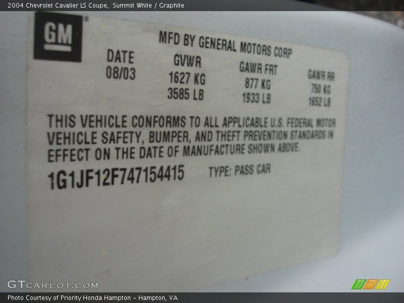 Summit White / Graphite 2004 Chevrolet Cavalier LS Coupe