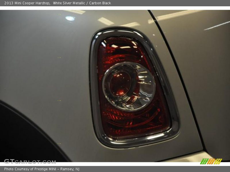 White Silver Metallic / Carbon Black 2013 Mini Cooper Hardtop