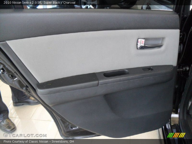 Super Black / Charcoal 2010 Nissan Sentra 2.0 SR
