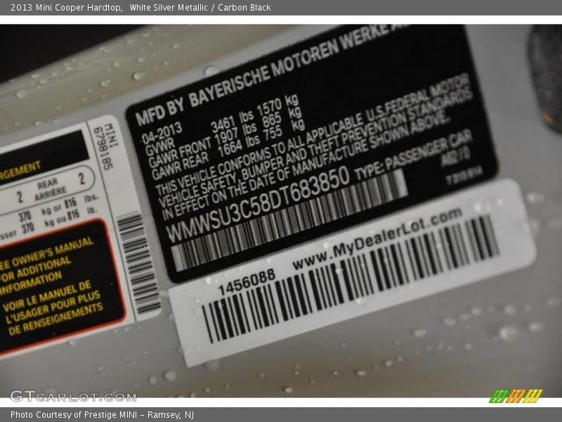 White Silver Metallic / Carbon Black 2013 Mini Cooper Hardtop