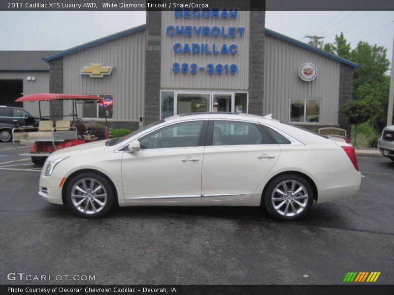 White Diamond Tricoat / Shale/Cocoa 2013 Cadillac XTS Luxury AWD