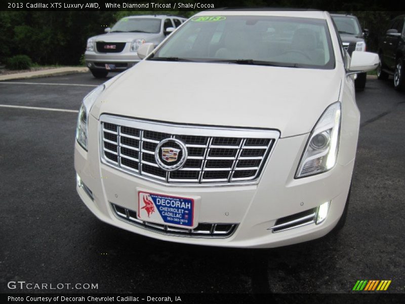 White Diamond Tricoat / Shale/Cocoa 2013 Cadillac XTS Luxury AWD