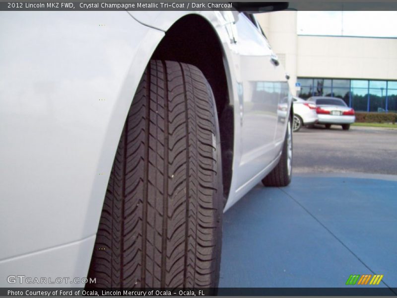 Crystal Champagne Metallic Tri-Coat / Dark Charcoal 2012 Lincoln MKZ FWD