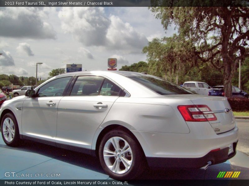 Ingot Silver Metallic / Charcoal Black 2013 Ford Taurus SEL