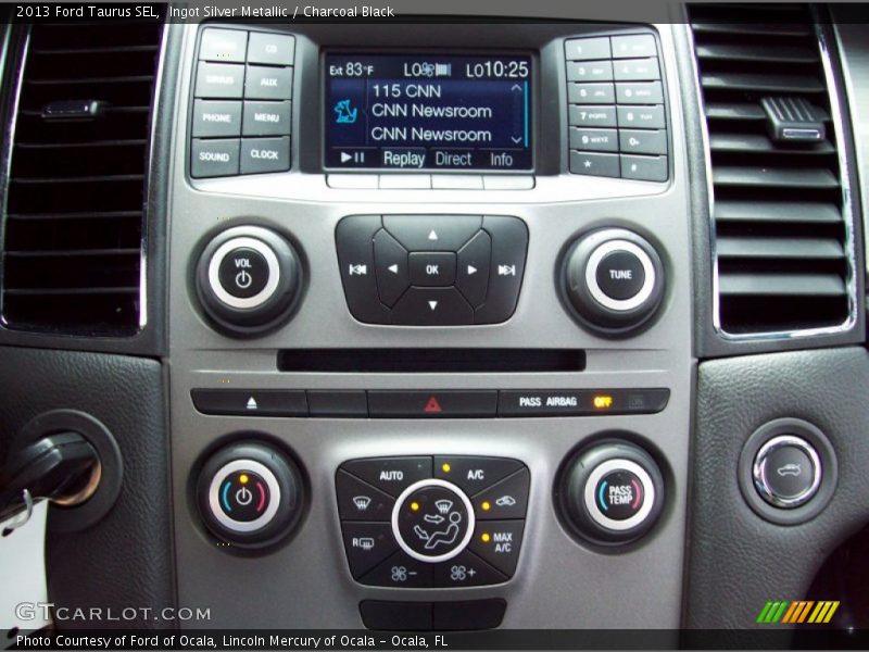 Ingot Silver Metallic / Charcoal Black 2013 Ford Taurus SEL