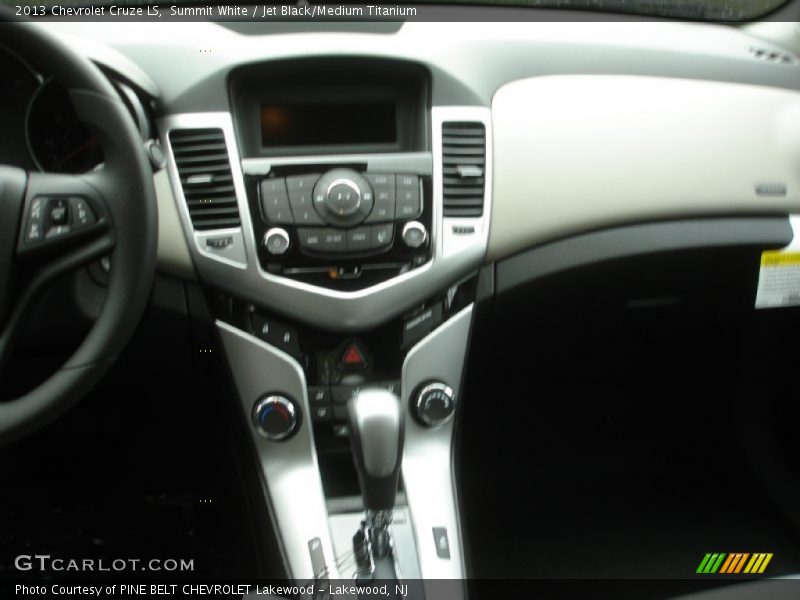Summit White / Jet Black/Medium Titanium 2013 Chevrolet Cruze LS