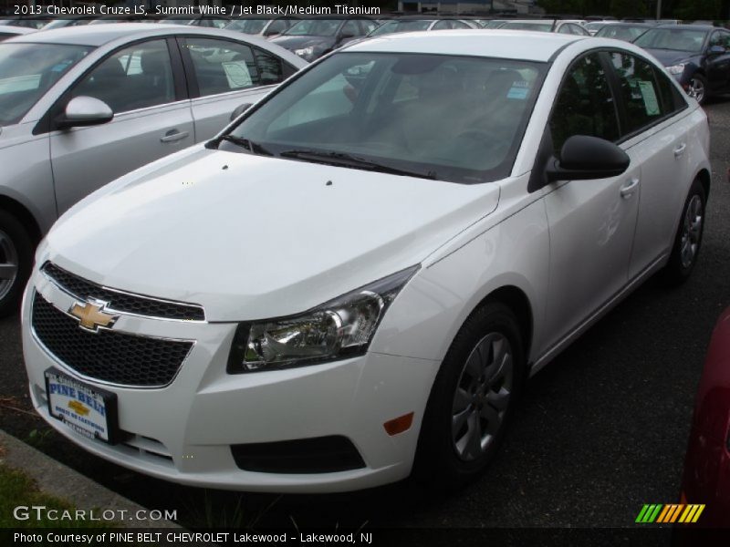 Summit White / Jet Black/Medium Titanium 2013 Chevrolet Cruze LS