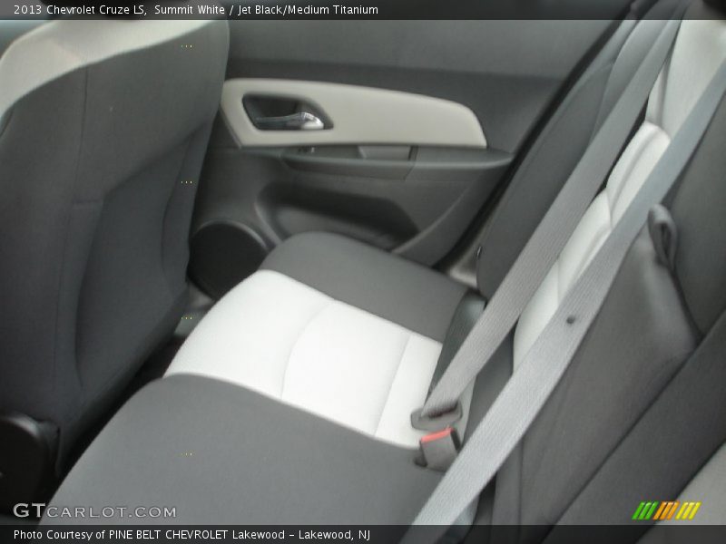 Summit White / Jet Black/Medium Titanium 2013 Chevrolet Cruze LS