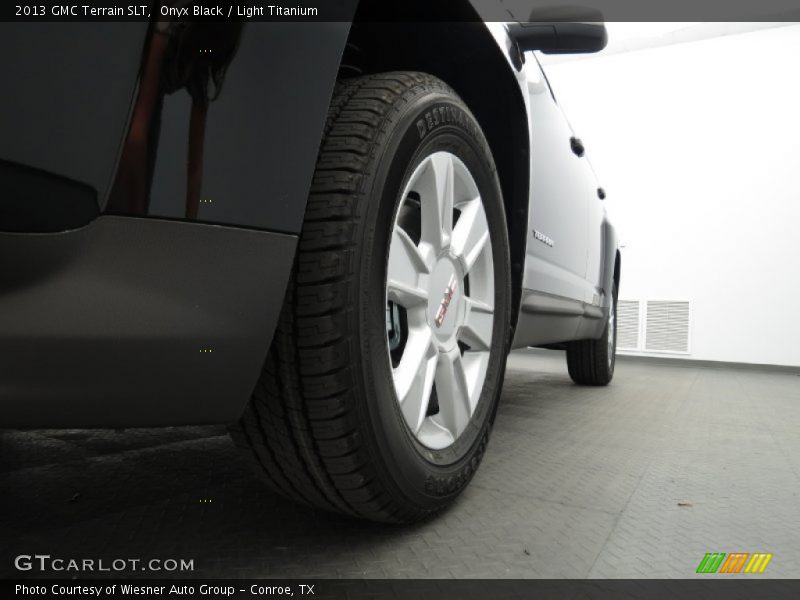 Onyx Black / Light Titanium 2013 GMC Terrain SLT