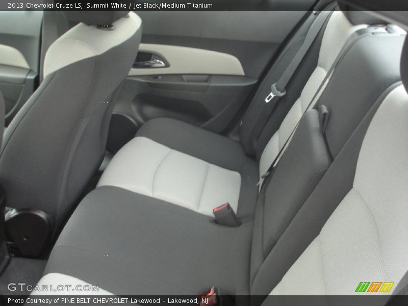 Summit White / Jet Black/Medium Titanium 2013 Chevrolet Cruze LS