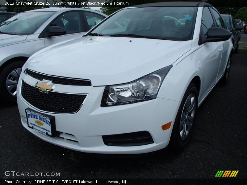 Summit White / Jet Black/Medium Titanium 2013 Chevrolet Cruze LS
