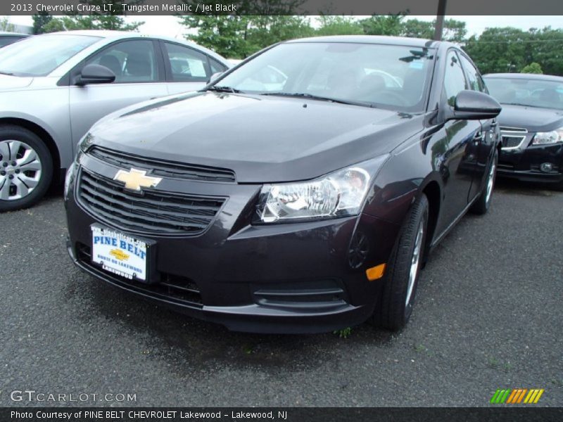 Tungsten Metallic / Jet Black 2013 Chevrolet Cruze LT