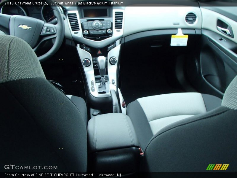 Summit White / Jet Black/Medium Titanium 2013 Chevrolet Cruze LS