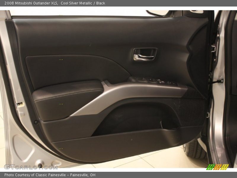 Door Panel of 2008 Outlander XLS