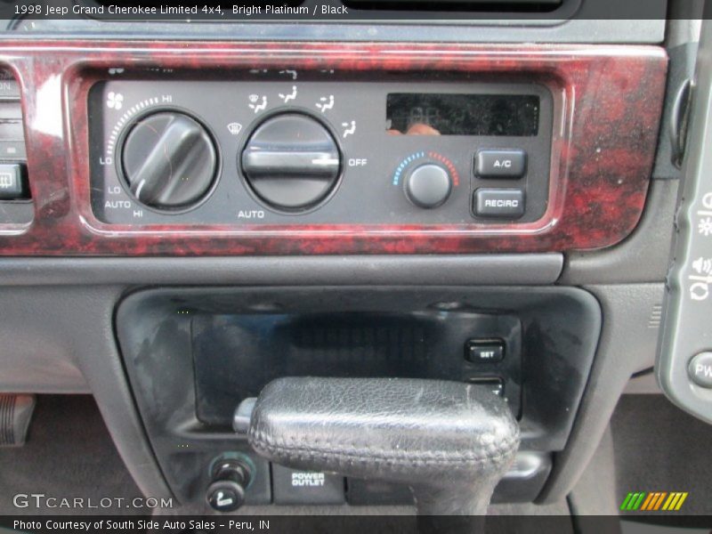 Bright Platinum / Black 1998 Jeep Grand Cherokee Limited 4x4