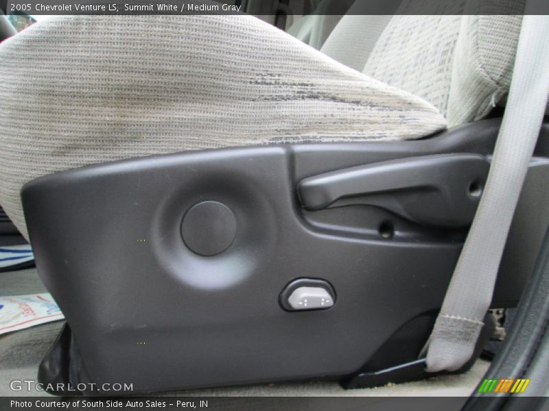 Summit White / Medium Gray 2005 Chevrolet Venture LS