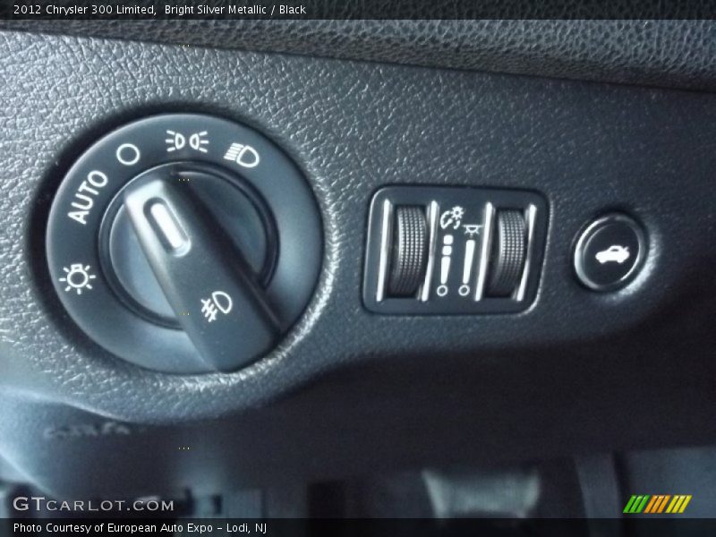 Bright Silver Metallic / Black 2012 Chrysler 300 Limited