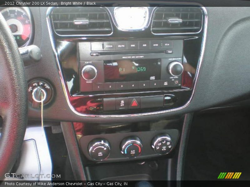 Bright White / Black 2012 Chrysler 200 LX Sedan