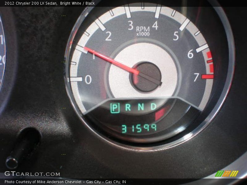 Bright White / Black 2012 Chrysler 200 LX Sedan