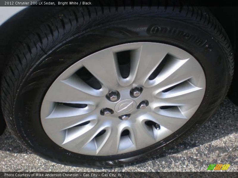 Bright White / Black 2012 Chrysler 200 LX Sedan