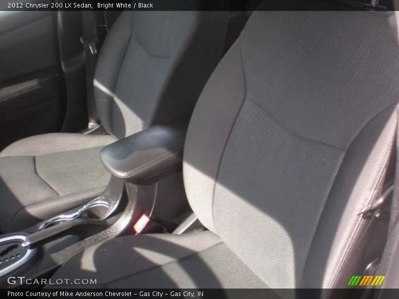 Bright White / Black 2012 Chrysler 200 LX Sedan