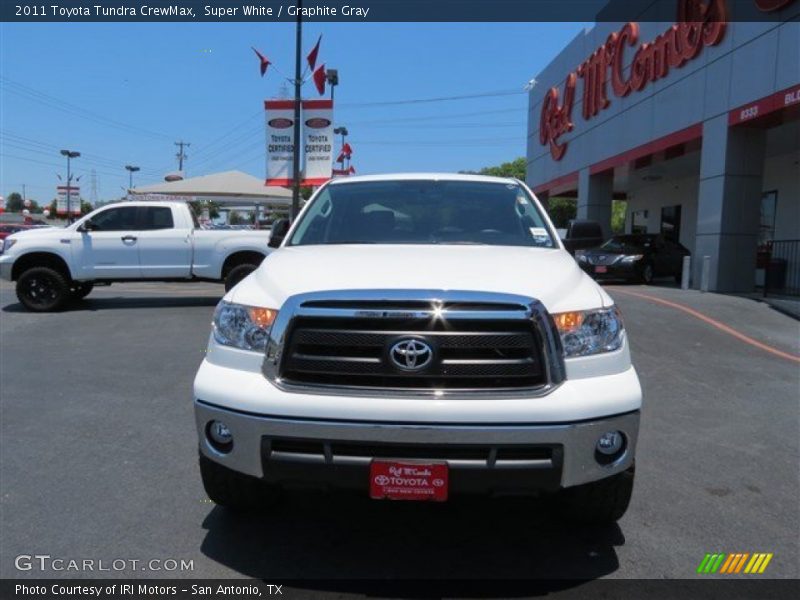 Super White / Graphite Gray 2011 Toyota Tundra CrewMax