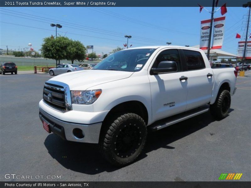 Super White / Graphite Gray 2011 Toyota Tundra CrewMax