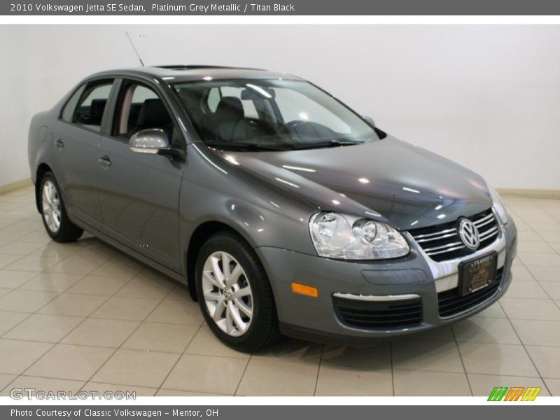 Platinum Grey Metallic / Titan Black 2010 Volkswagen Jetta SE Sedan