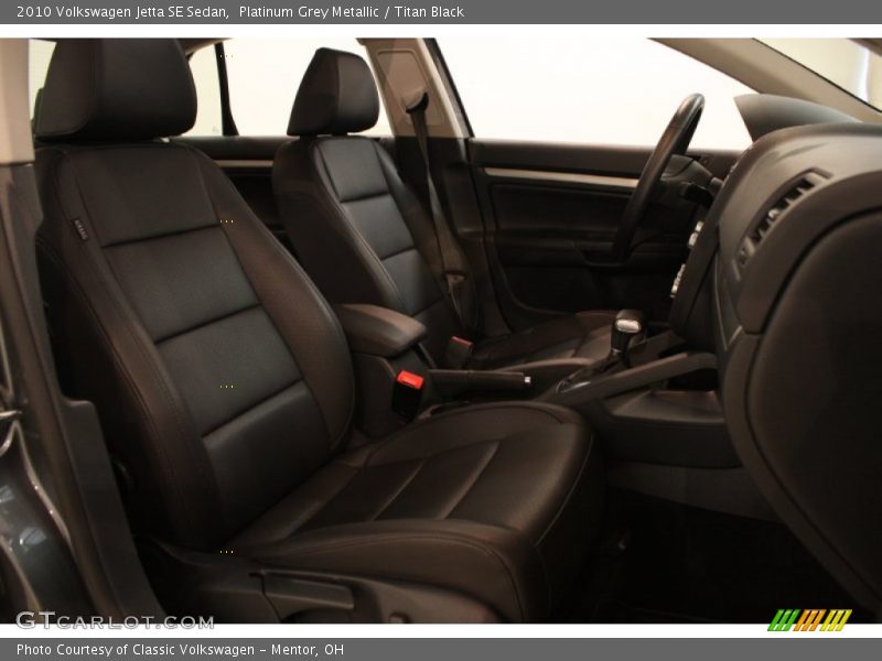 Platinum Grey Metallic / Titan Black 2010 Volkswagen Jetta SE Sedan